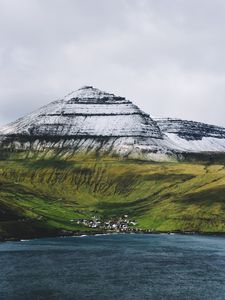 Preview wallpaper mountain, valley, shore, slope, buildings