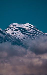 Preview wallpaper mountain, volcano, peak, clouds, snow