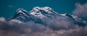 Preview wallpaper mountain, volcano, peak, clouds, snow