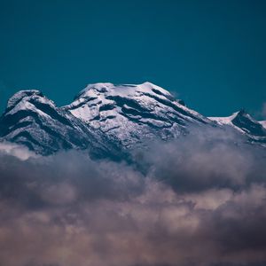 Preview wallpaper mountain, volcano, peak, clouds, snow