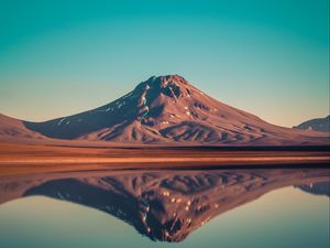 Preview wallpaper mountain, water, reflection, laguna, chile