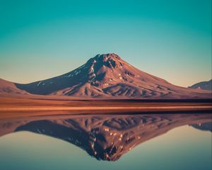 Preview wallpaper mountain, water, reflection, laguna, chile