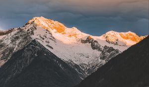 Preview wallpaper mountains, aerial view, fog, clouds, peaks, trees, sky