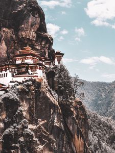 Preview wallpaper mountains, building, pagoda, temple, architecture