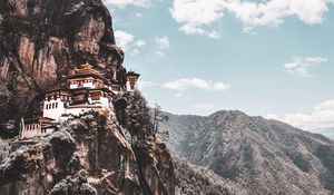 Preview wallpaper mountains, building, pagoda, temple, architecture