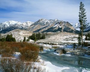 Preview wallpaper mountains, bushes, spring, snow, water, idaho