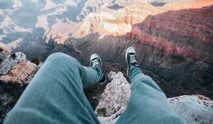 Preview wallpaper mountains, canyon, legs, overview, height