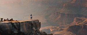 Preview wallpaper mountains, cliff, man, rock, height