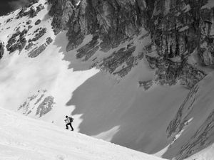 Preview wallpaper mountains, climber, snow, bw, landscape