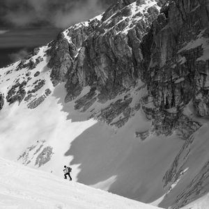 Preview wallpaper mountains, climber, snow, bw, landscape