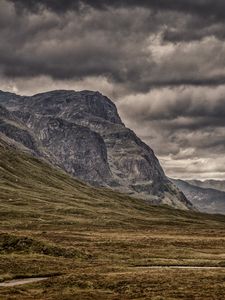 Preview wallpaper mountains, clouds, cloudy, grass