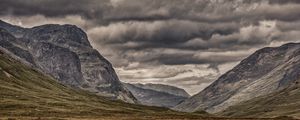 Preview wallpaper mountains, clouds, cloudy, grass