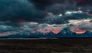 Preview wallpaper mountains, clouds, cloudy, sky