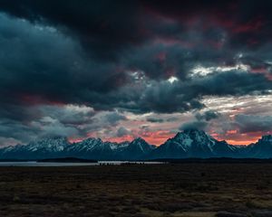 Preview wallpaper mountains, clouds, cloudy, sky