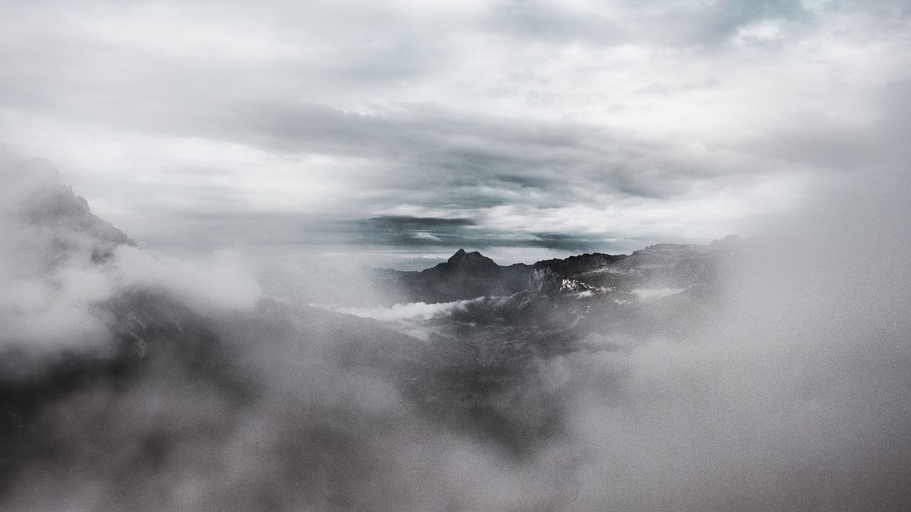 Wallpaper mountains, clouds, fog, peak, shroud