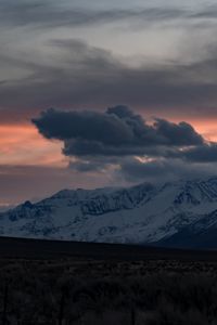 Preview wallpaper mountains, clouds, fog, snowy
