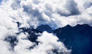 Preview wallpaper mountains, clouds, high, sky