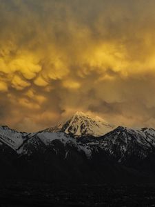 Preview wallpaper mountains, clouds, landscape, dark, peaks