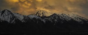 Preview wallpaper mountains, clouds, landscape, dark, peaks