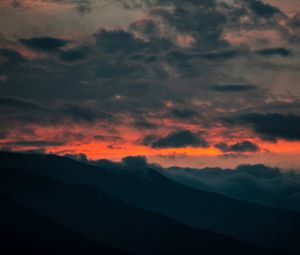 Preview wallpaper mountains, clouds, night, dark, porous