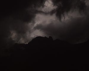 Preview wallpaper mountains, clouds, night, dark