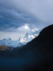 Preview wallpaper mountains, clouds, peaks, spain