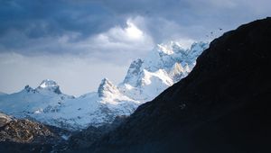 Preview wallpaper mountains, clouds, peaks, spain