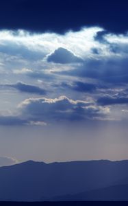 Preview wallpaper mountains, clouds, sky, rays