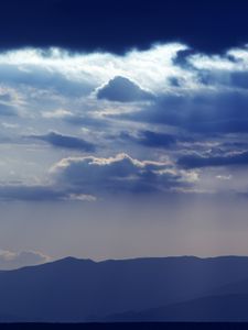 Preview wallpaper mountains, clouds, sky, rays