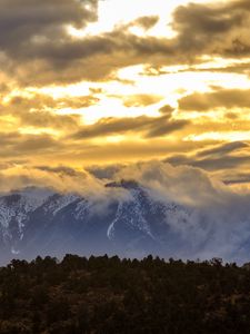 Preview wallpaper mountains, clouds, sunlight, nature, landscape