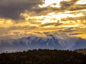 Preview wallpaper mountains, clouds, sunlight, nature, landscape