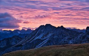Preview wallpaper mountains, clouds, sunset, sky, nature