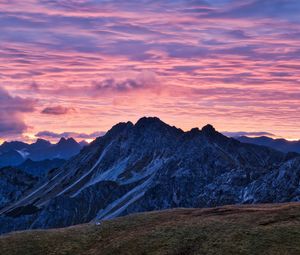 Preview wallpaper mountains, clouds, sunset, sky, nature