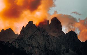 Preview wallpaper mountains, clouds, sunset, nature