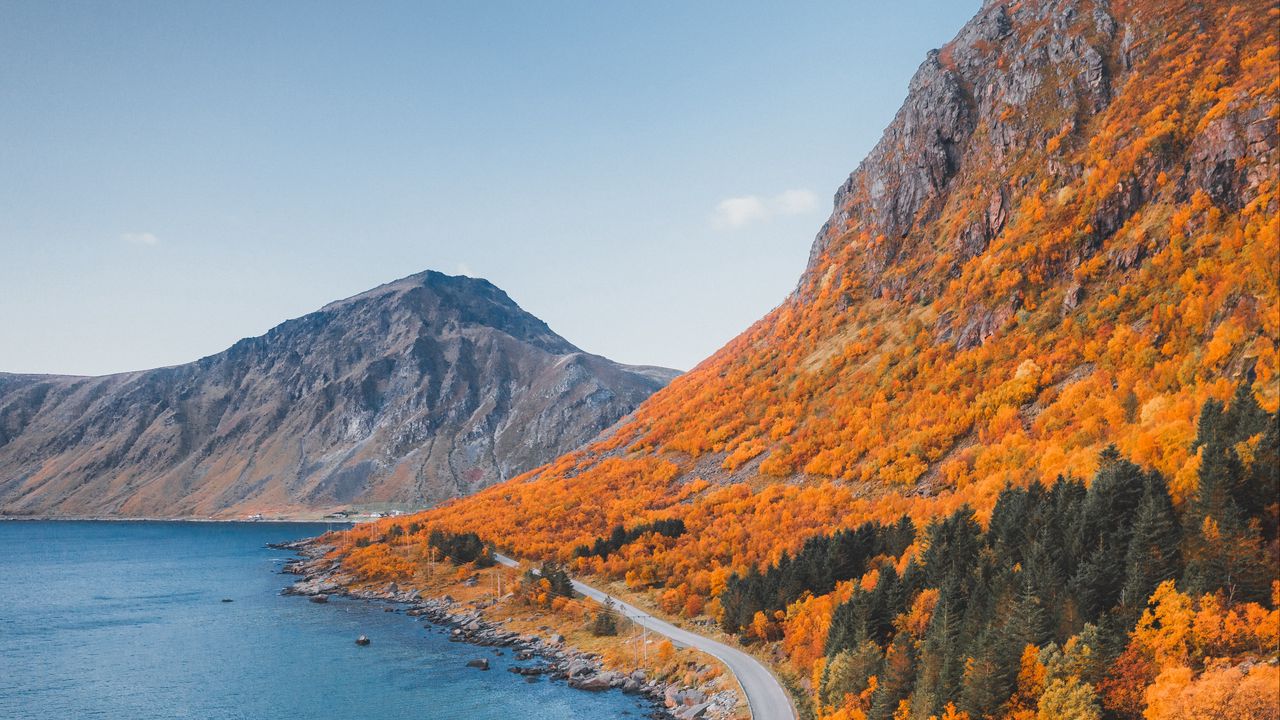 Wallpaper mountains, coast, road, autumn