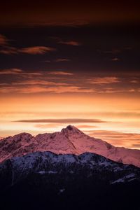 Preview wallpaper mountains, dawn, clouds, horizon, peaks