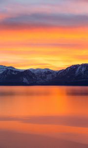 Preview wallpaper mountains, dawn, sea, horizon