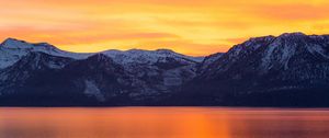 Preview wallpaper mountains, dawn, sea, horizon