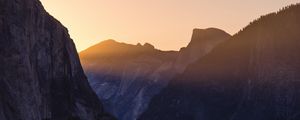 Preview wallpaper mountains, dawn, sunlight, rays