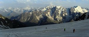 Preview wallpaper mountains, desert, snow, climbers, descent