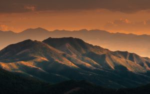 Preview wallpaper mountains, dusk, fog, landscape, evening