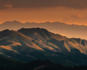 Preview wallpaper mountains, dusk, fog, landscape, evening