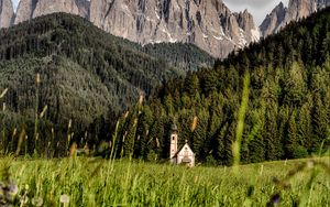 Preview wallpaper mountains, field, structure, grass, italy