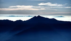 Preview wallpaper mountains, fog, clouds, peaks, dark