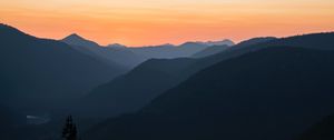 Preview wallpaper mountains, fog, dusk, sunset