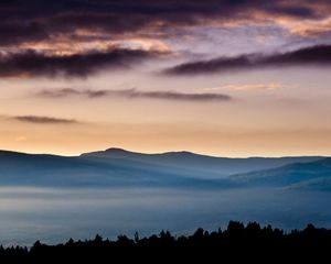 Preview wallpaper mountains, fog, evening, outlines, clouds