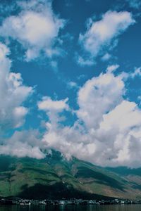 Preview wallpaper mountains, fog, lake