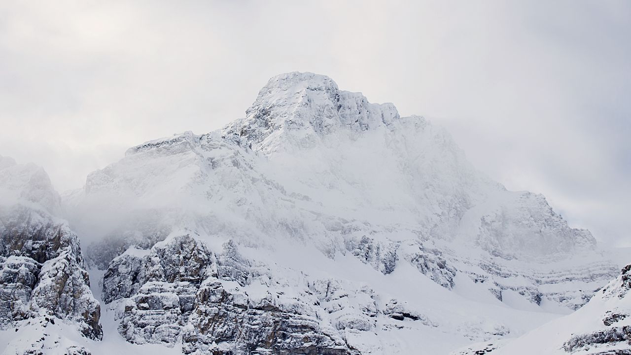 Wallpaper mountains, fog, peaks