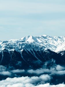 Preview wallpaper mountains, fog, peaks, snowy