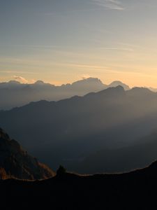 Preview wallpaper mountains, fog, sunlight, nature